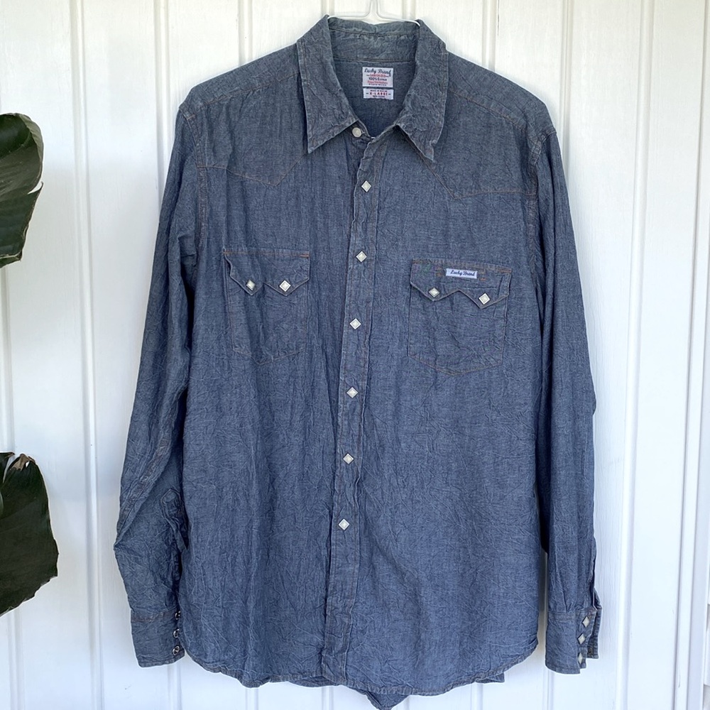 LUCKY BRAND WITH PEARL SNAPS excellent condition . Like new! Worn once